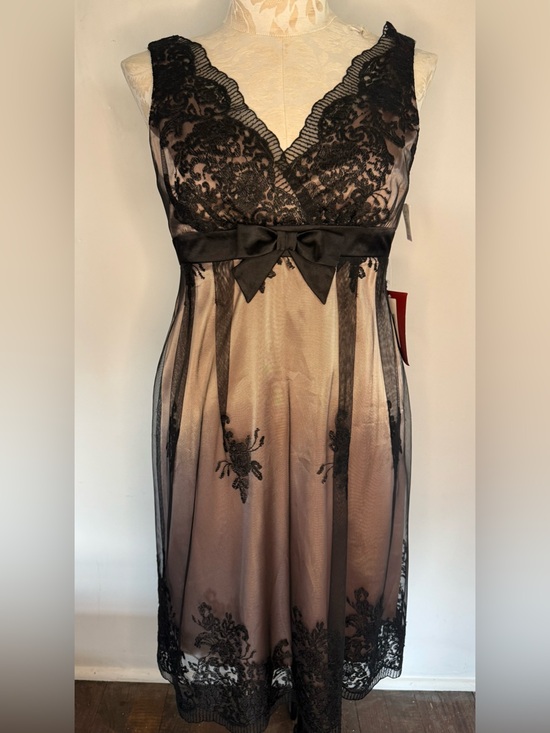 JS Collections Dresses & Skirts - JS Collections NWT Sheer Black Lace Overlay Cocktail Dress with Satin Bow